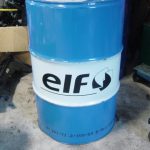 エルフのエンジンオイル　１００％化学合成油