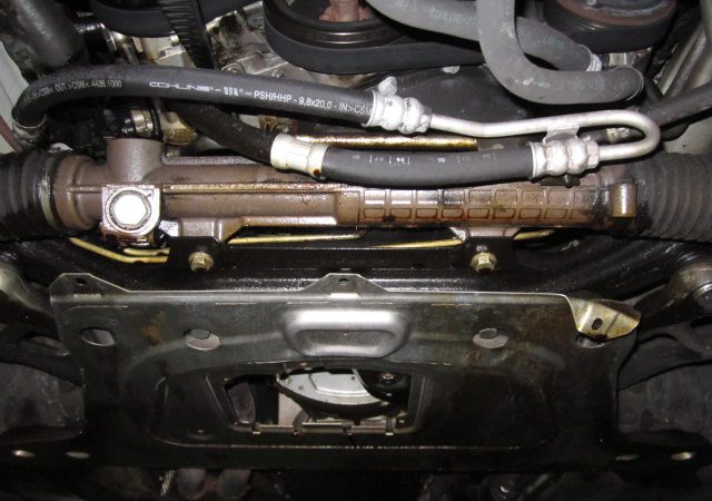 ３シリーズ　Ｅ４６　３１８ｉツーリングＭスポーツ　エンジンオイル漏れ水漏れ修理