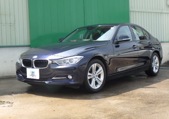 ３シリーズ　Ｆ３0　３２０ｄスポーツ