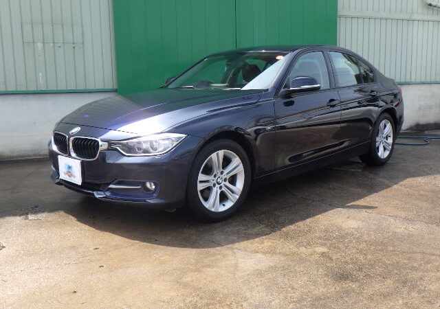 ３シリーズ　Ｆ３0　３２０ｄスポーツ